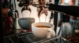 Quelle machine à café en grain choisir pour retrouver le goût du café fraîchement moulu ?